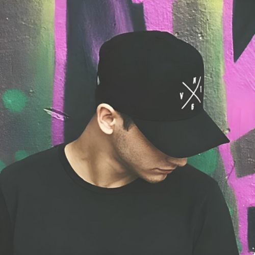 Label image background